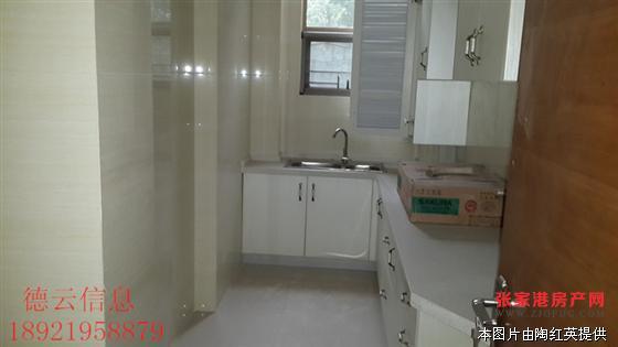 清水湾底楼带院子110平方2室2厅豪华装修设施全5万一年