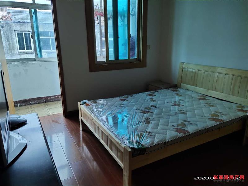 南门新村1333元2室1厅1卫中装，家具家电齐全，急租！