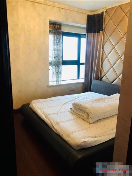 好房出租，居住舒适，甲江南3000元2室1厅1卫精装修