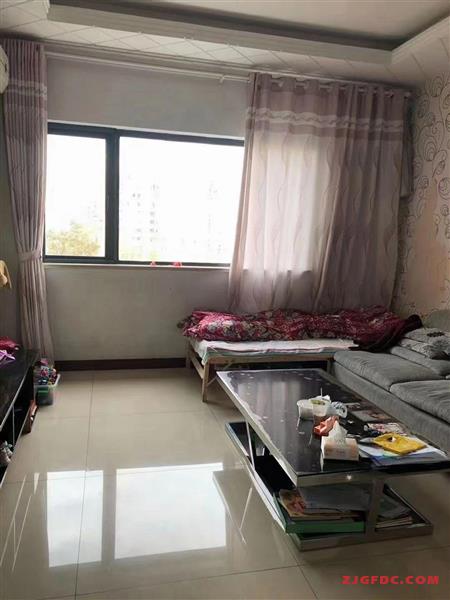 甲江南，电梯6楼，87平，有车位，精装修，198万