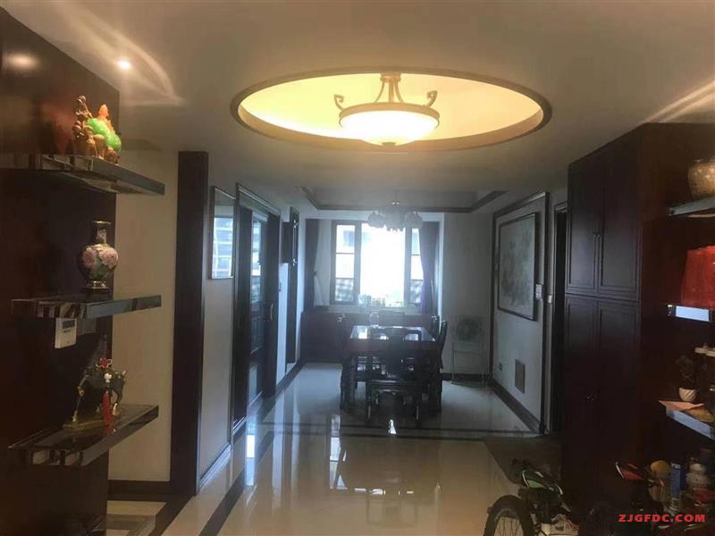 阳光里程，183平，豪华装修，高级设计，380万