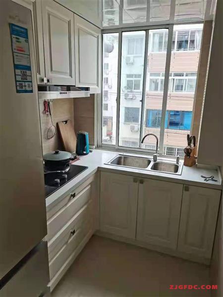 云盘一村4楼78平方带自行车库，2朝南婚房精装修学位多在满5唯一