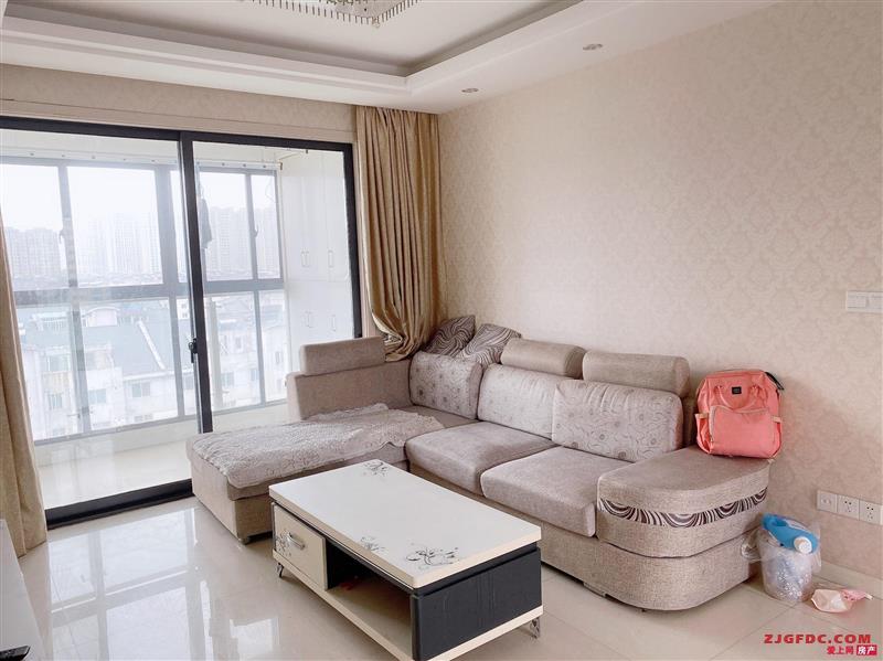 干净整洁，随时入住，甲江南3150元2室2厅1卫精装修