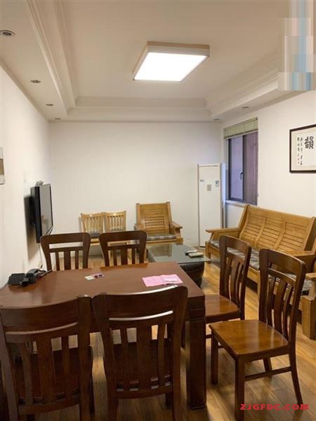 急租甲江南2916元2室1厅1卫精装修，家具家电齐全