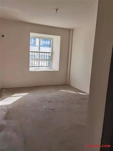 安庆花苑电梯房92万3室2厅2卫毛坯成熟社区，交通便利，有钥匙