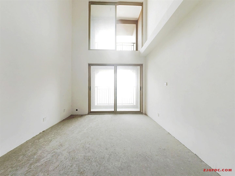 中联铂悦人车分流复式大空间3房2卫享受双层别墅空间