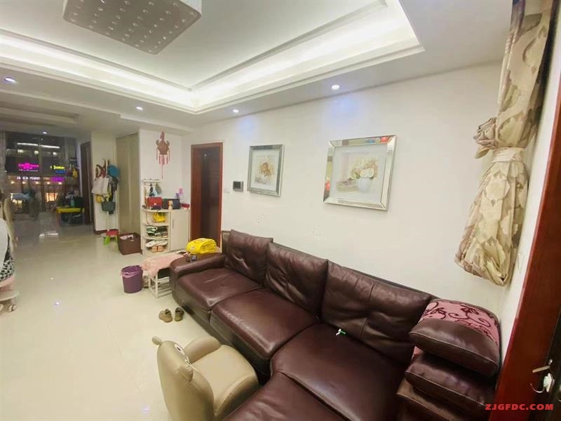 东海华庭精装好房2房/2厅/2卫朝南89平米2000元/月