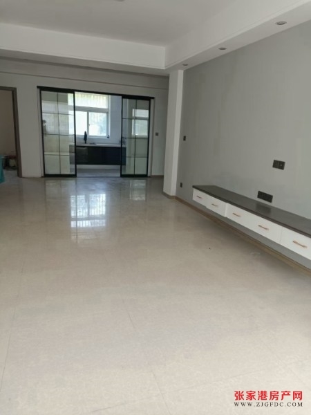 云筑5楼精装好房3房/2厅/1卫朝南95平米118万