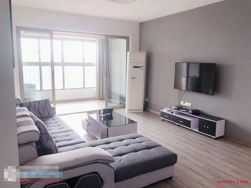 吉房出租，看房方便，中联铂悦3083元3室2厅1卫精装修