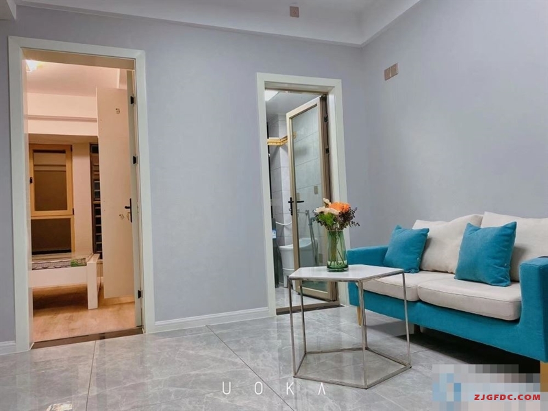 中联铂悦32000元1室1厅1卫精装修全套高档家私电，设施完善