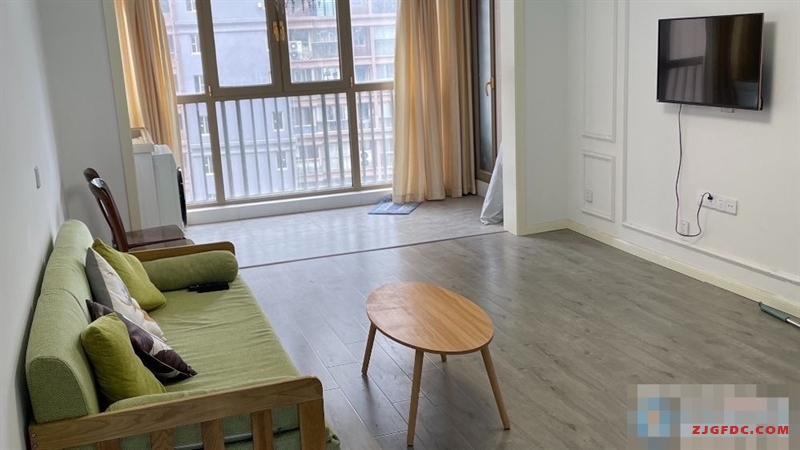 中联铂悦36000元3室2厅1卫精装修，环境幽静，居住舒适！