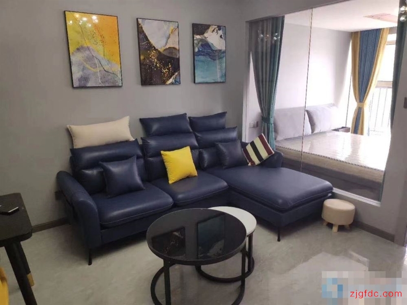 中联铂悦3000元2室1厅1卫豪华装修小区安静，低价出租