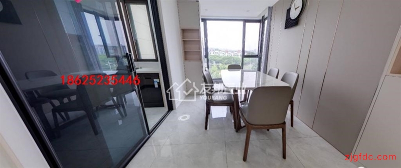 4九溪墅小高层123平全新现代精装三房两卫278万有车位