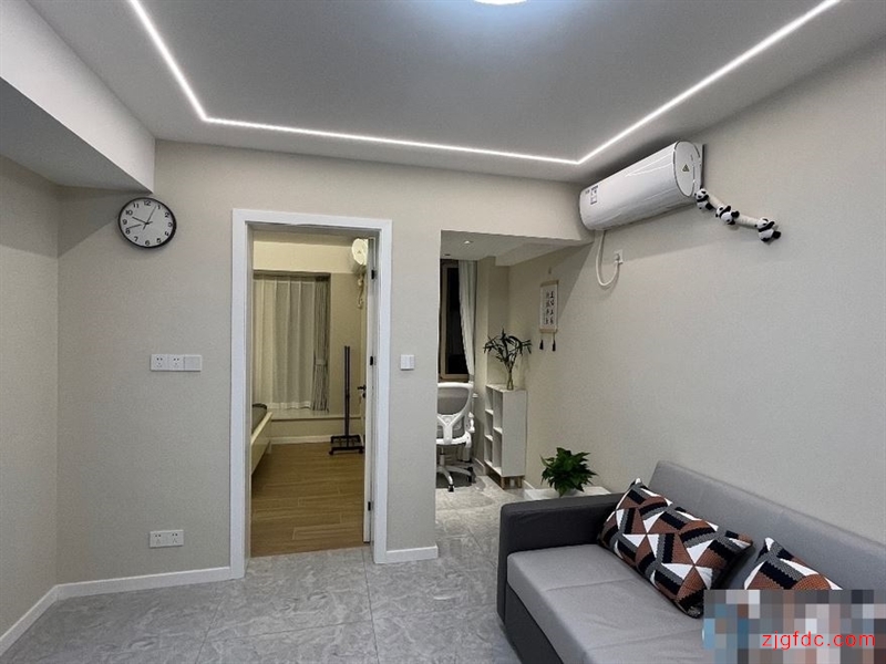 中联铂悦2900元1室1厅1卫豪华装修，全家私电器出租