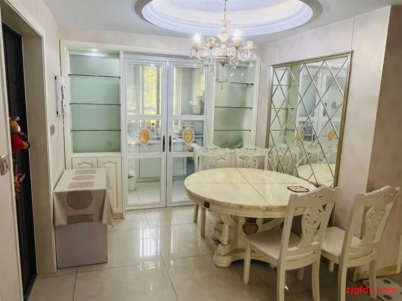 稀缺优质房源，旺西花苑小户119万2室2厅1卫豪华装修