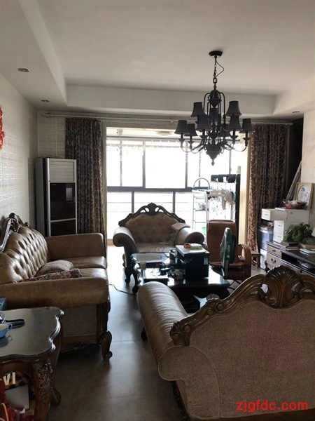 甲江南139平带车位208万3室2厅2卫精装修好楼层好位置低价位