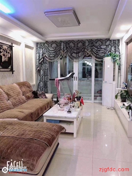 湖滨新村120平新精装有车库关门卖125万