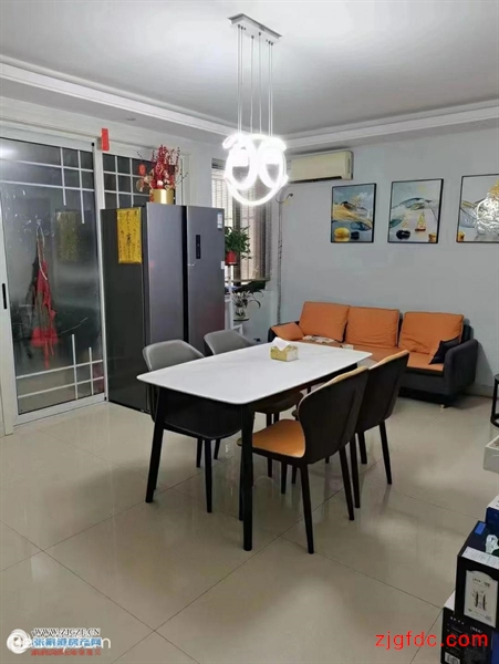 急售！湖滨新村2楼85平自精装二室98万满两年