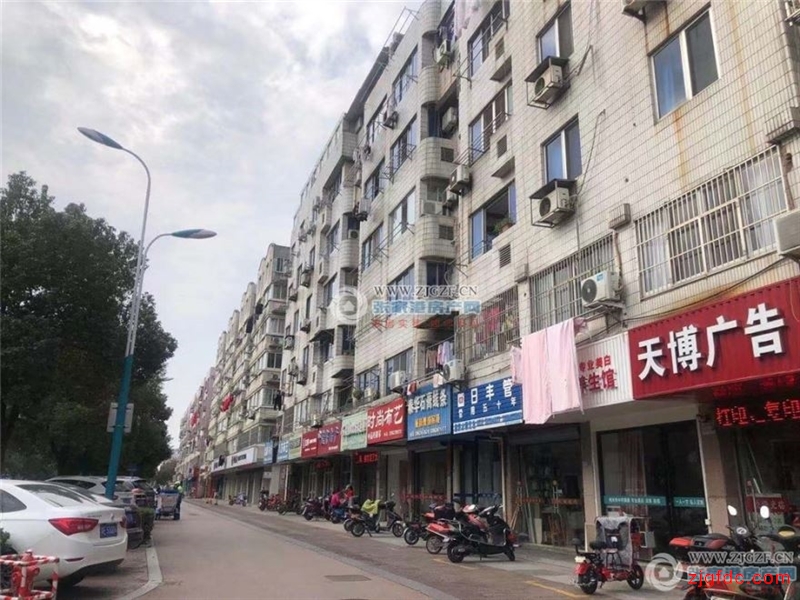 云盘二村105万3室2厅1卫中等装修，超低价格快出手