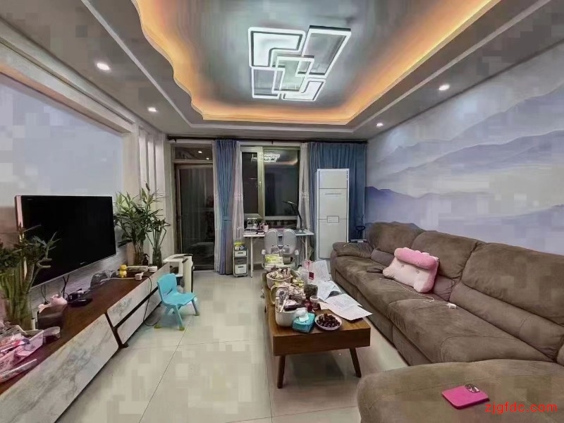 厚生新村精装好房2房/2厅/1卫朝南138平米1333元/月