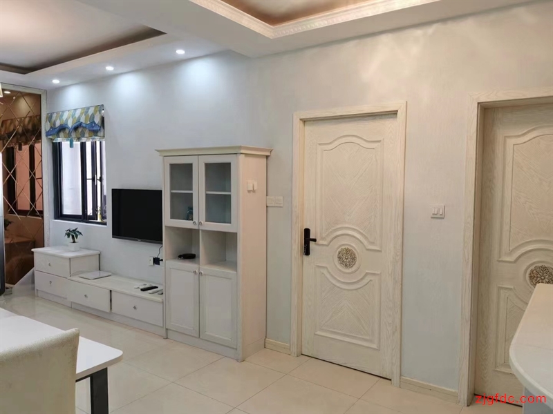 急租甲江南2333元2室2厅1卫精装修，家具家电齐全