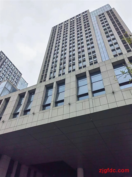 张家港城北沙洲湖畔同心大厦321平高端写字楼出售