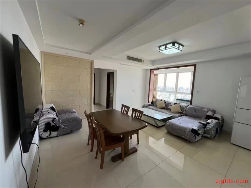 楼层好，视野广，今日家园99万2室1厅1卫精装修