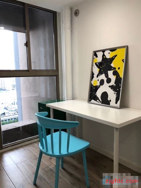 干净整洁，随时入住，中联铂悦2200元1室1厅1卫豪华装修