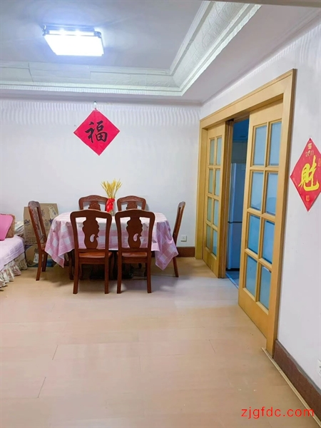 云盘二村69.8万2室2厅1卫中装居住上学不二选择！