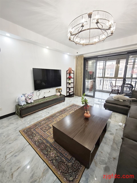 二中学区金新城首府258万3室2厅1卫精装修，地地道道好房！